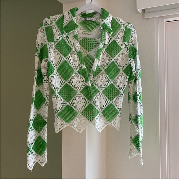 Zara Green & White Button Front Crochet Top Size small - Picture 3 of 8